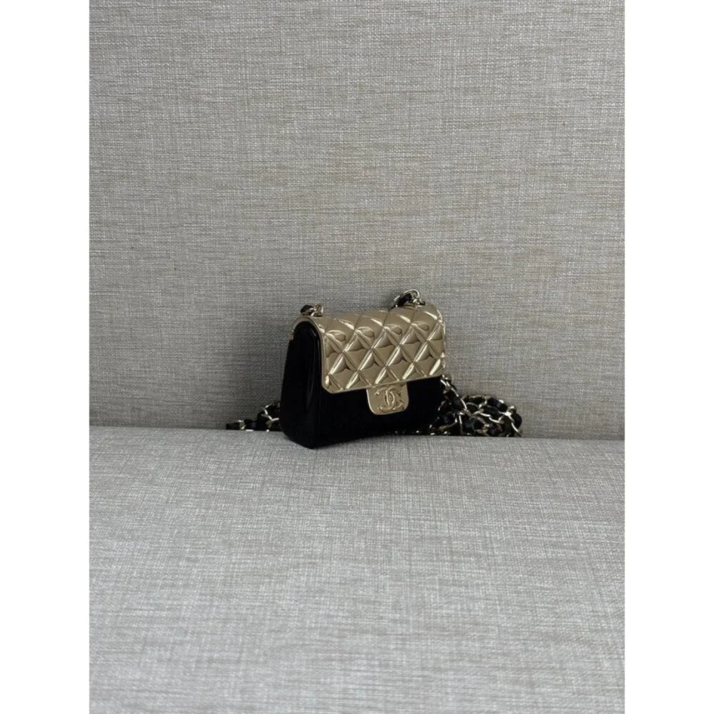 CHANEL Gold/Black Metal Mini Classic Pendant SHW